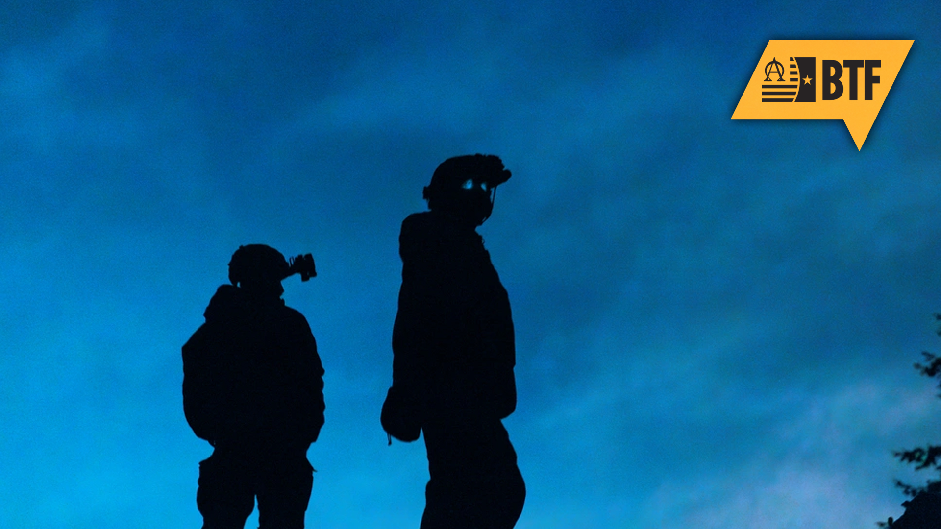 Picture of Soldiers at night.